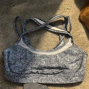 lululemon sports bra